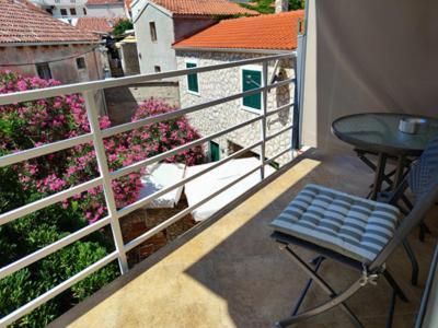 Guest House Adria 2 Примоштен Экстерьер фото