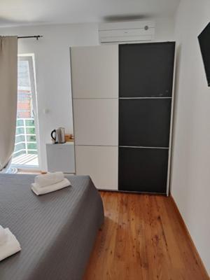 Guest House Adria 2 Примоштен Экстерьер фото